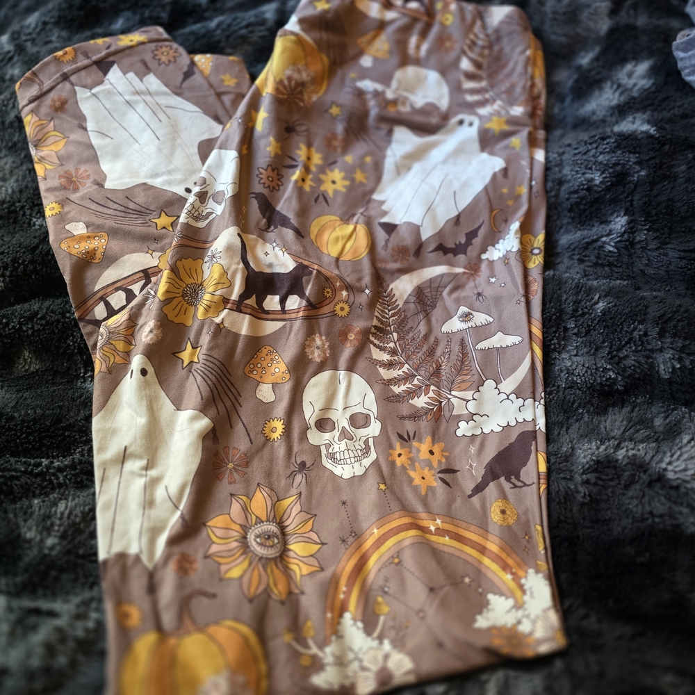 Nique Halloween Leggings with Brown and White Accents